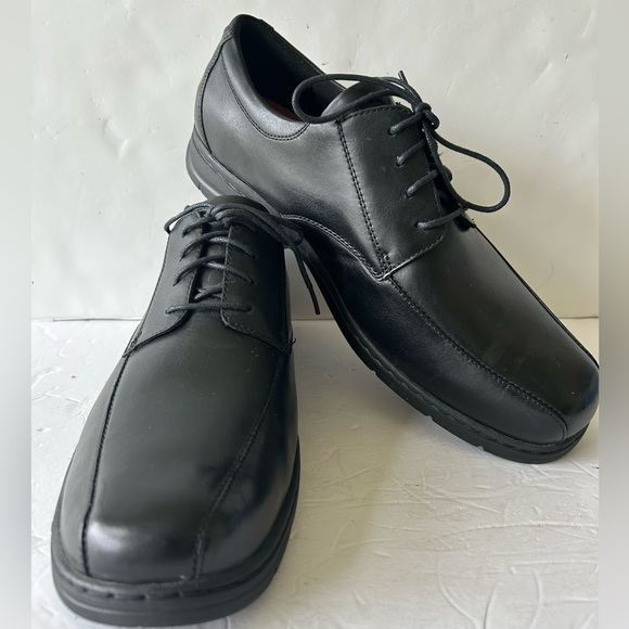 Dunham by New Balance dress shoes black size 14 E
Lace up - Picture 3 of 9